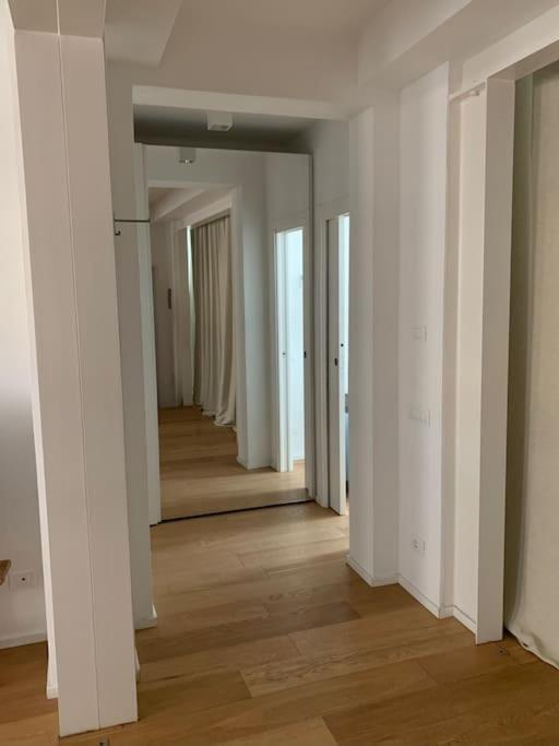 פררה Interno4Home: In Centro Storico Con Posto Auto מראה חיצוני תמונה